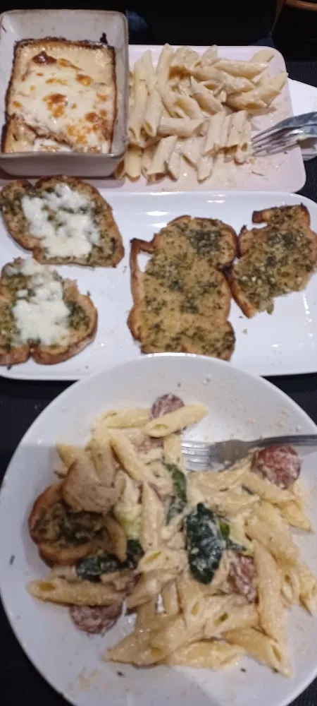 Pâtes À L'espagnole Avec Chorizo Et Tomates Séchées